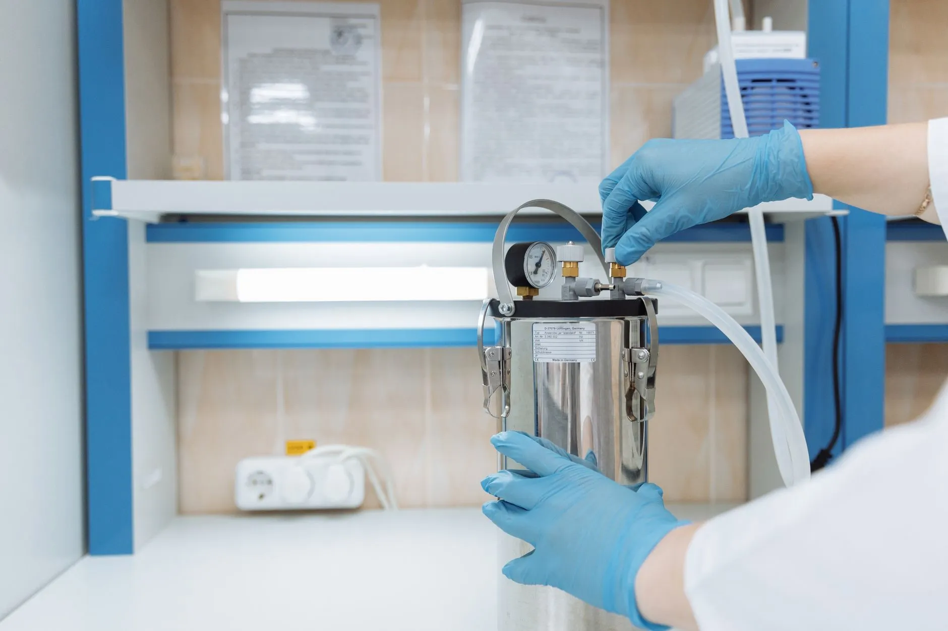 从分子生物学到材料表征:里克界科技实验仪器跨学科应用方案正文配图 1